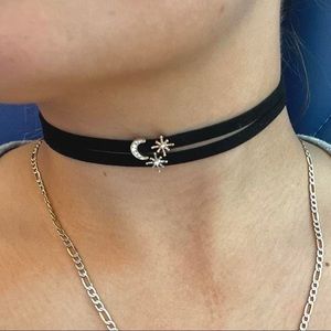 Moon & star choker ⭐️ 🌙